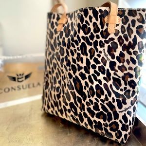 NWOT Consuela Mona Everyday ayote